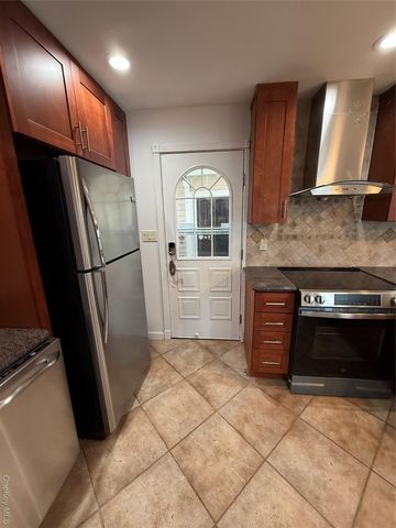 63 Anchor Lane, Levittown, NY 11756