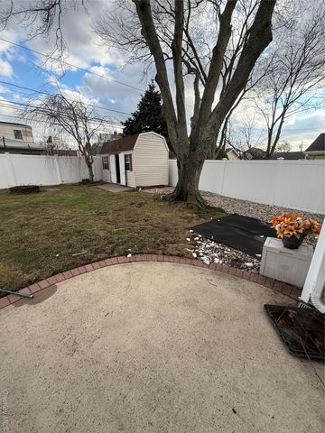 63 Anchor Lane, Levittown, NY 11756