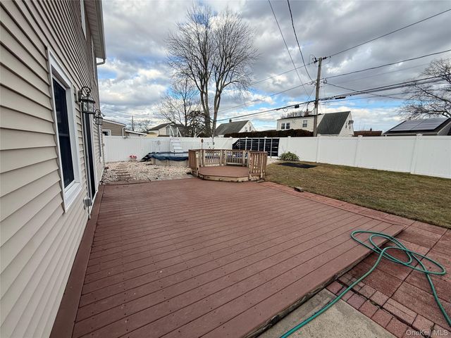 63 Anchor Lane, Levittown, NY 11756