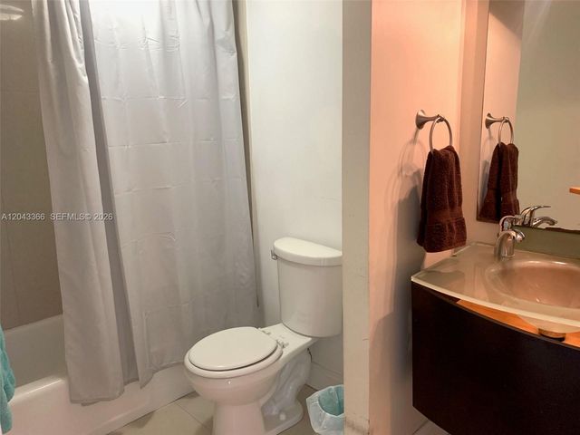 100 Lincoln Rd 316, Miami Beach, FL 33139