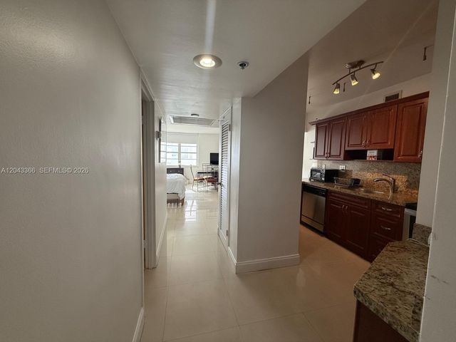 100 Lincoln Rd 316, Miami Beach, FL 33139