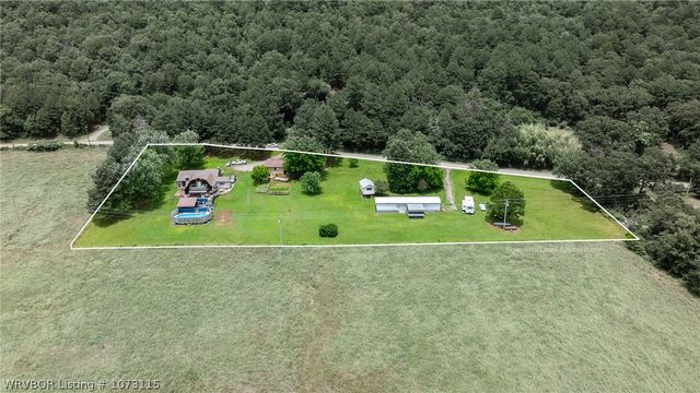 4438 Hog Thief Valley Road, Magazine, AR 72943