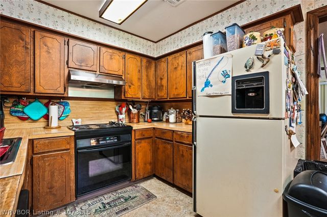 4438 Hog Thief Valley Road, Magazine, AR 72943