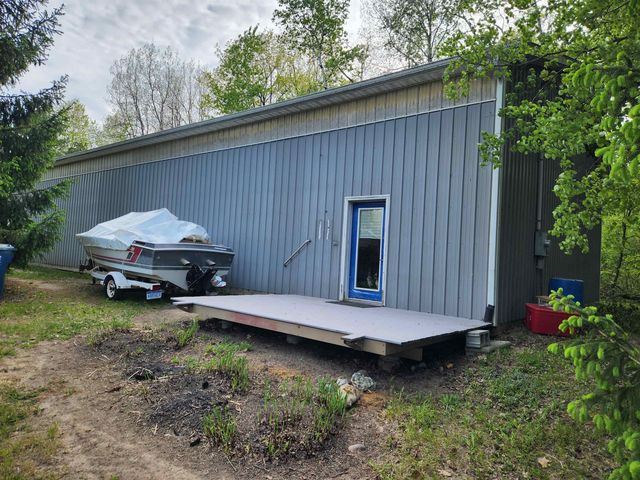 917 Chappel Dam Road, Gladwin, MI 48624