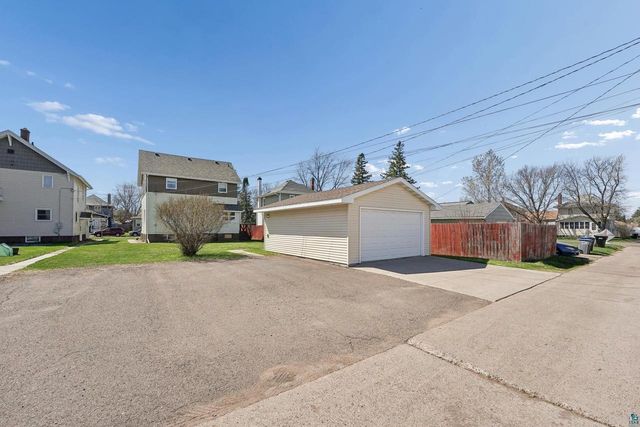 2410 Hughitt Ave, Superior, WI 54880