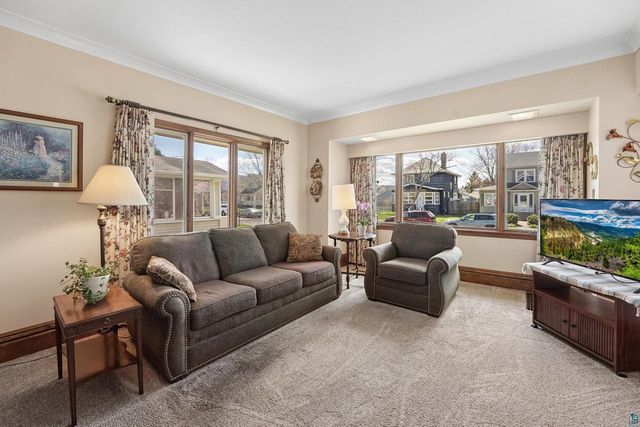 2410 Hughitt Ave, Superior, WI 54880