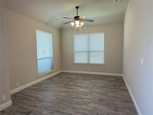 704 Lighthouse Lane, Savannah, TX 76227