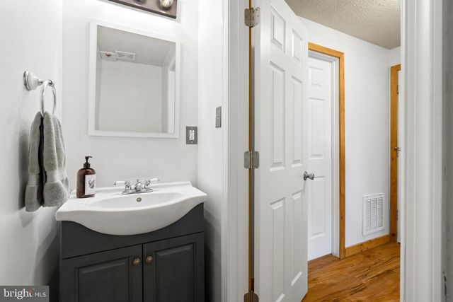 7174 GLENMEADOW CT, Frederick, MD 21703