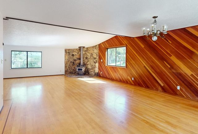 22801 Hidden Ranch Rd, Auburn, CA 95602