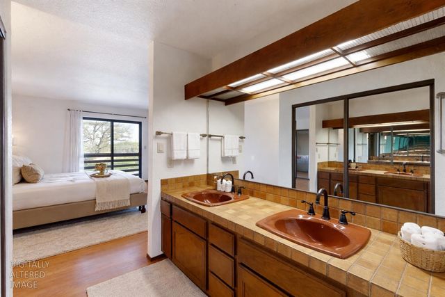 22801 Hidden Ranch Rd, Auburn, CA 95602