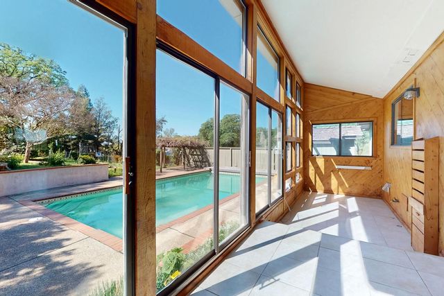 22801 Hidden Ranch Rd, Auburn, CA 95602