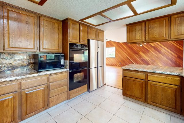 22801 Hidden Ranch Rd, Auburn, CA 95602