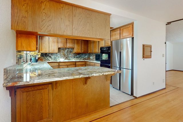 22801 Hidden Ranch Rd, Auburn, CA 95602