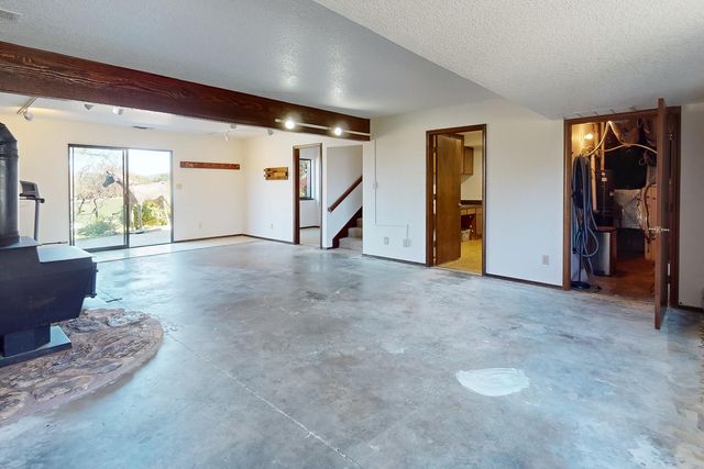 22801 Hidden Ranch Rd, Auburn, CA 95602