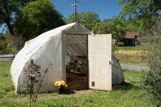 22801 Hidden Ranch Rd, Auburn, CA 95602