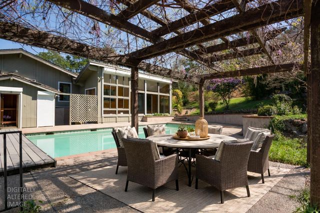 22801 Hidden Ranch Rd, Auburn, CA 95602