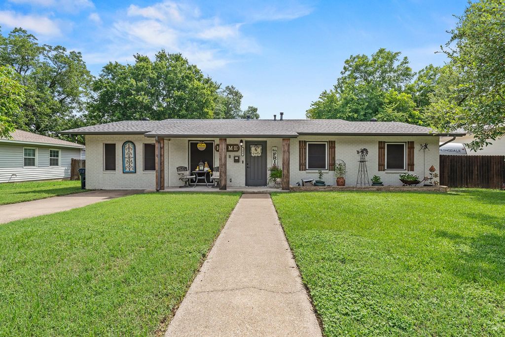 606 Francine DR, Rockdale, TX 76567