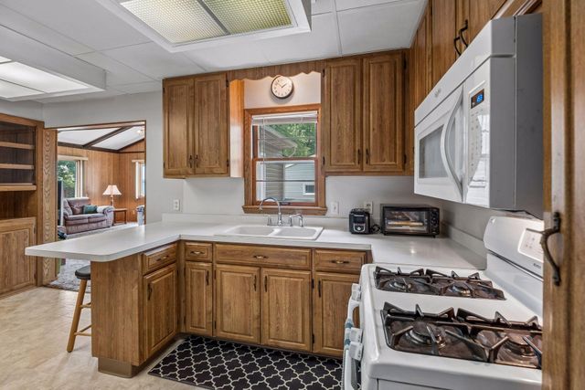 3637 Orchard Avenue N, Robbinsdale, MN 55422