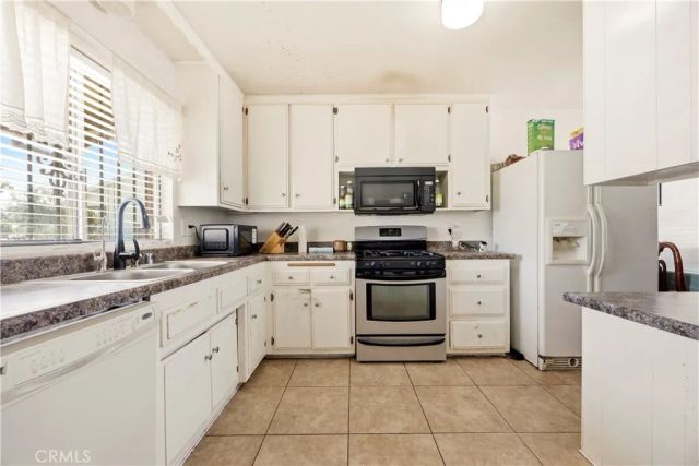 1025 Dixie, Hemet, CA 92543