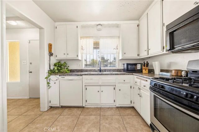 1025 Dixie, Hemet, CA 92543