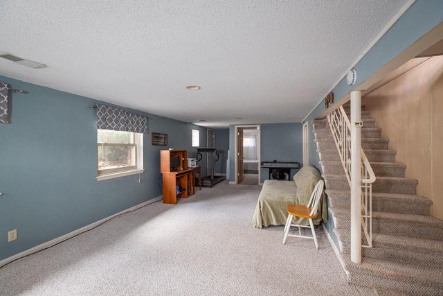 N1963 Wedgewood DRIVE E, La Crosse, WI 54601