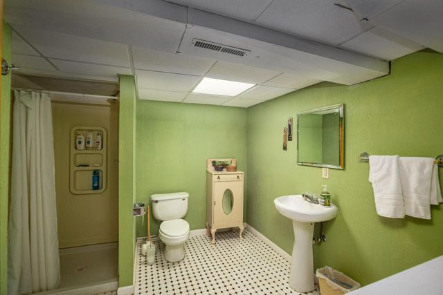 N1963 Wedgewood DRIVE E, La Crosse, WI 54601