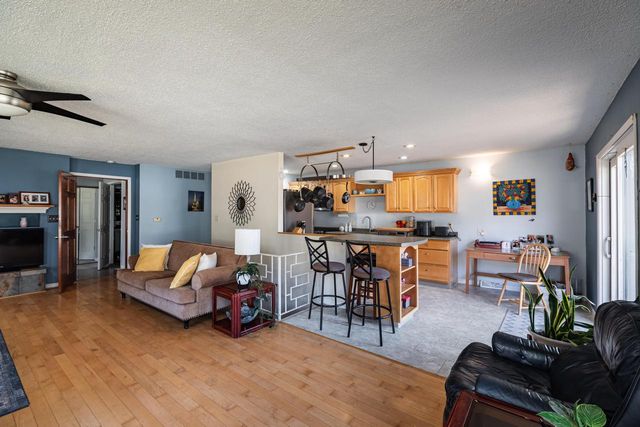 N1963 Wedgewood DRIVE E, La Crosse, WI 54601