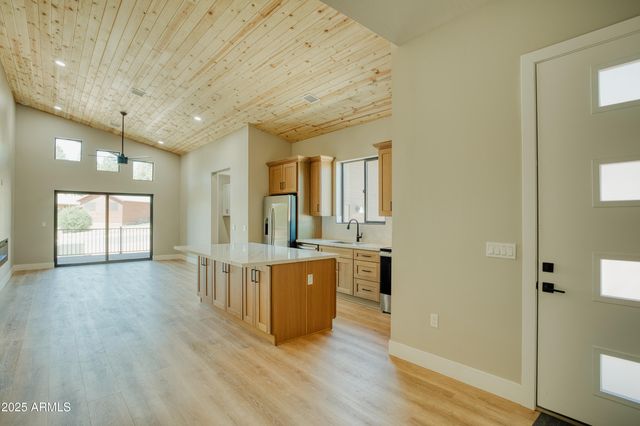 4696 West Tatanka Loop --, Show Low, AZ 85901