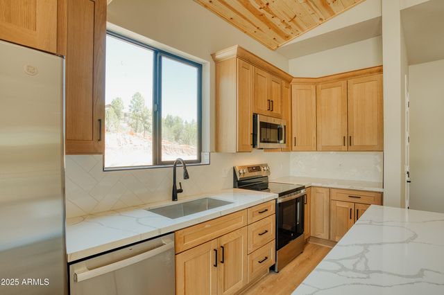 4696 West Tatanka Loop --, Show Low, AZ 85901