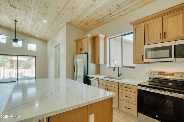 4696 West Tatanka Loop --, Show Low, AZ 85901