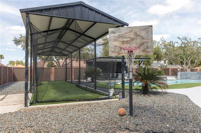 1509 Dora Jeanne Drive, Mission, TX 78572