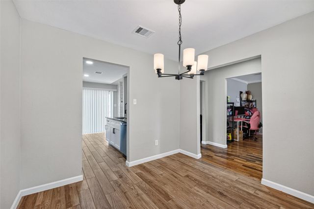12711 Greenshire Dr Drive, Houston, TX 77048