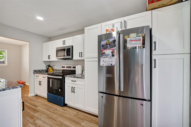 12711 Greenshire Dr Drive, Houston, TX 77048