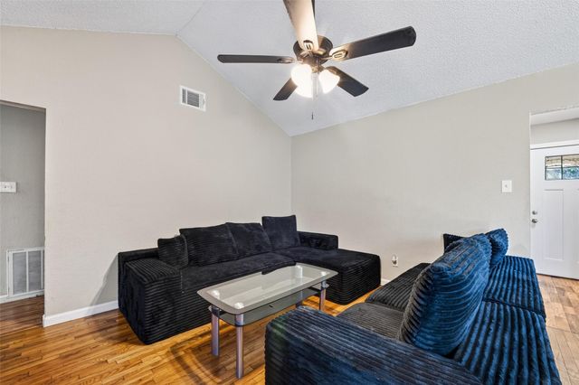 12711 Greenshire Dr Drive, Houston, TX 77048