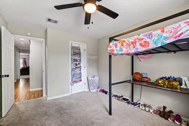 12711 Greenshire Dr Drive, Houston, TX 77048