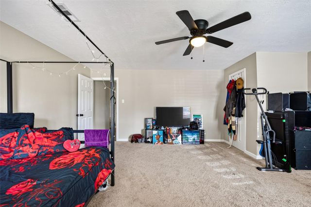 12711 Greenshire Dr Drive, Houston, TX 77048
