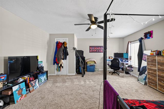 12711 Greenshire Dr Drive, Houston, TX 77048