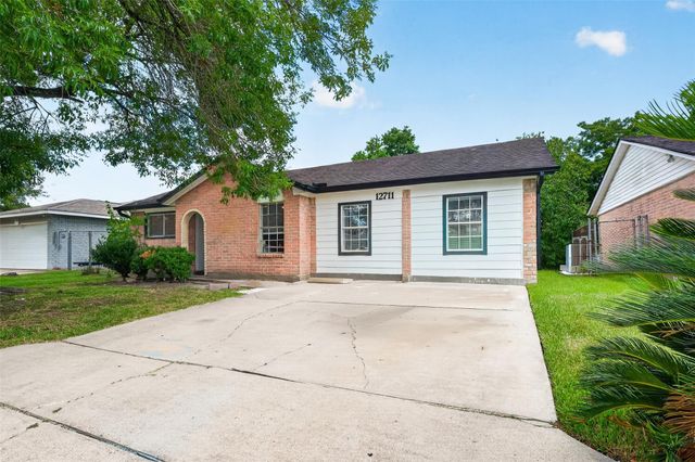 12711 Greenshire Dr Drive, Houston, TX 77048