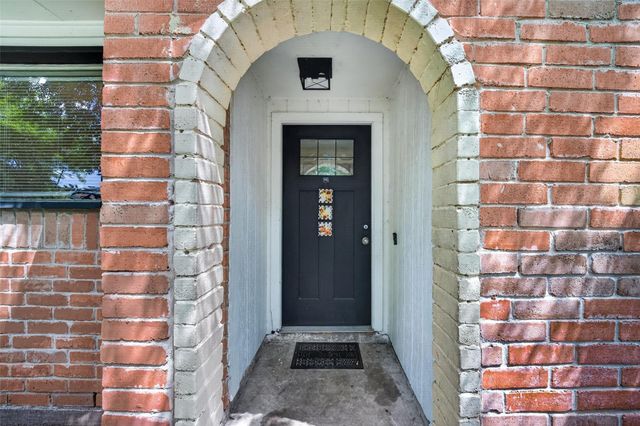 12711 Greenshire Dr Drive, Houston, TX 77048