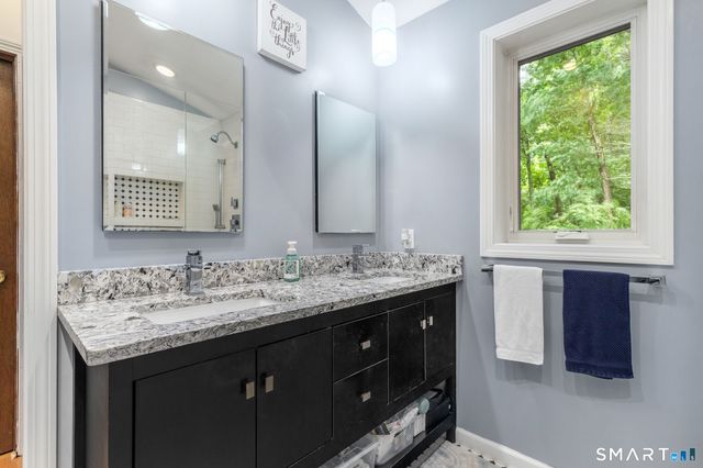 69 Fox Ridge Lane, Tolland, CT 06084