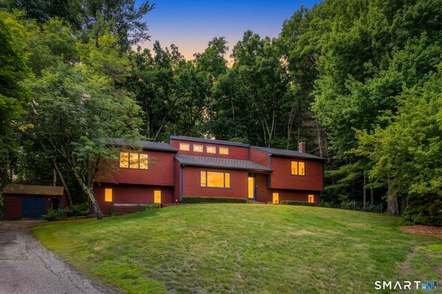 69 Fox Ridge Lane, Tolland, CT 06084