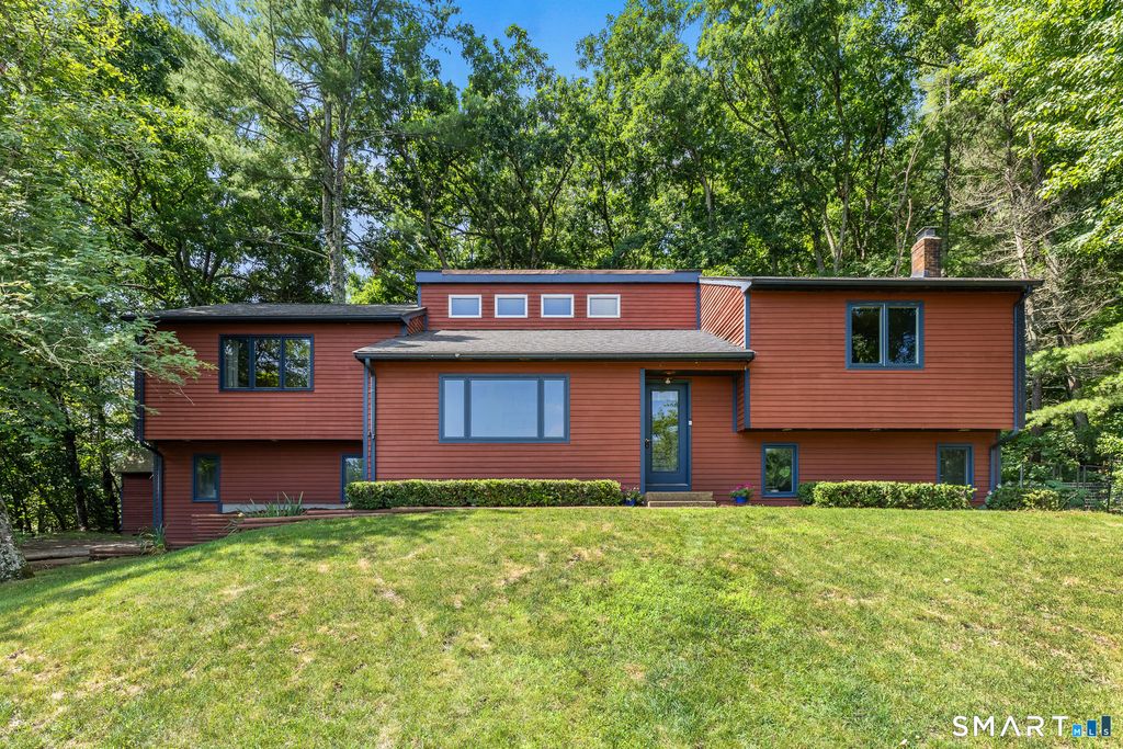 69 Fox Ridge Lane, Tolland, CT 06084