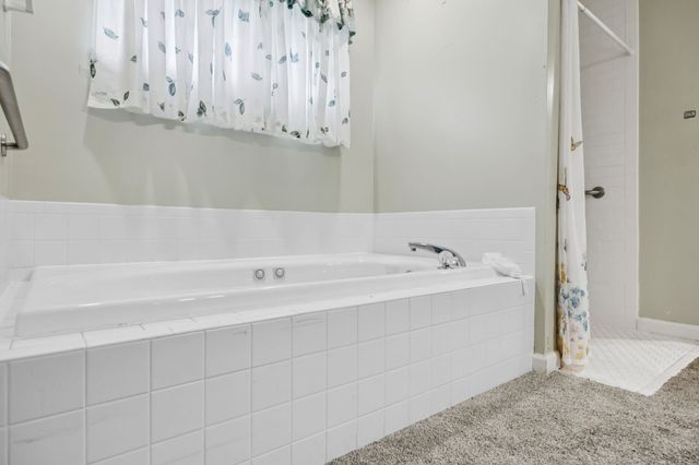 1818 Memorial Dr Apt 41, Clarksville, TN 37043