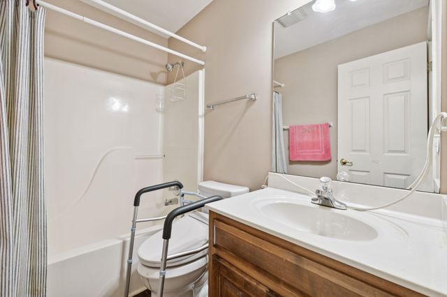 1818 Memorial Dr Apt 41, Clarksville, TN 37043