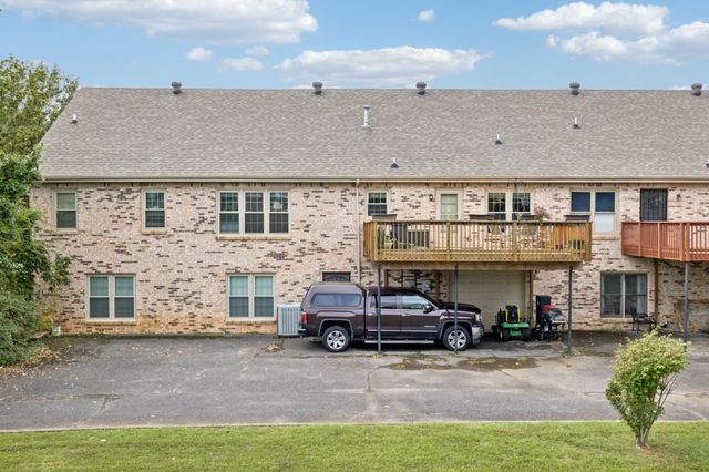 1818 Memorial Dr Apt 41, Clarksville, TN 37043