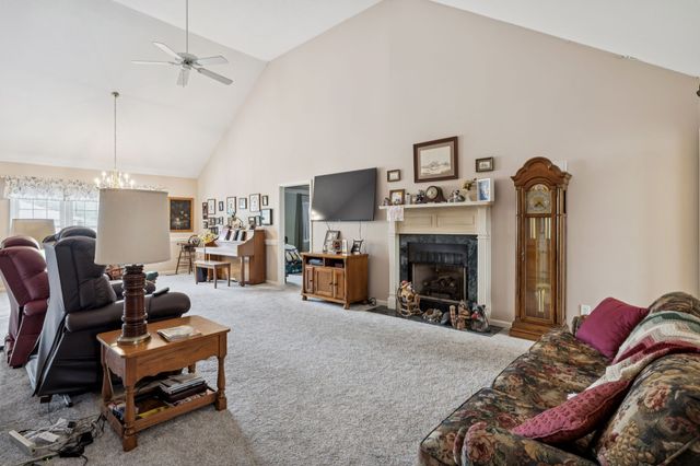 1818 Memorial Dr Apt 41, Clarksville, TN 37043