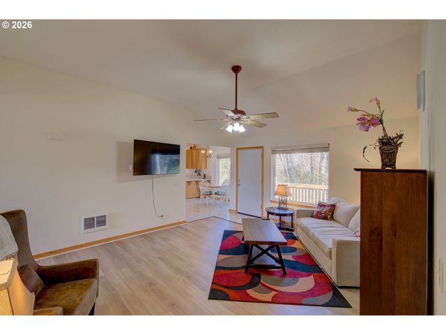 26523 CHIEFTAIN Dr, Rockaway Beach, OR 97136