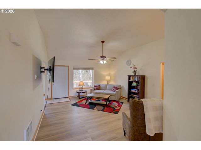 26523 CHIEFTAIN Dr, Rockaway Beach, OR 97136