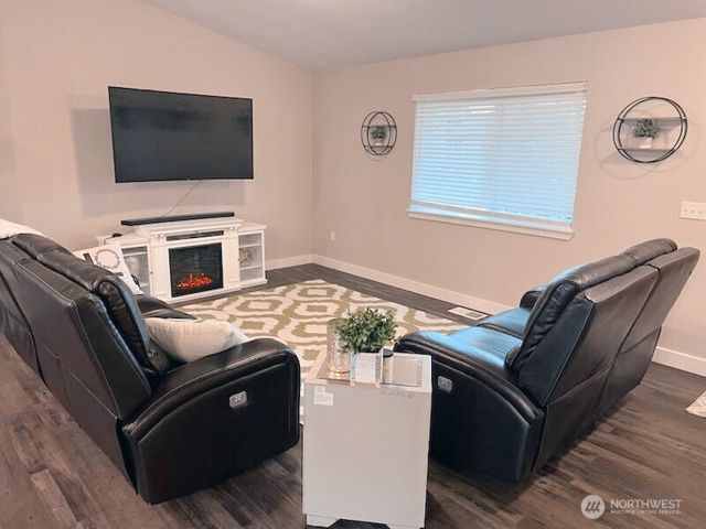 5031 E Rasor Road W, Belfair, WA 98528