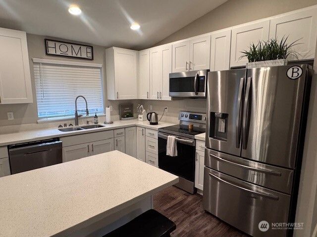 5031 E Rasor Road W, Belfair, WA 98528